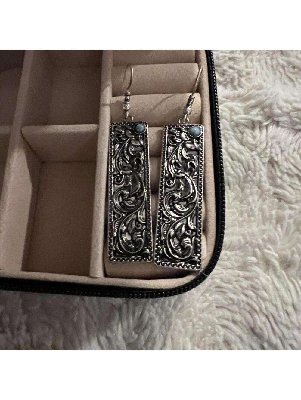 Women's Silver and Black Jewellery